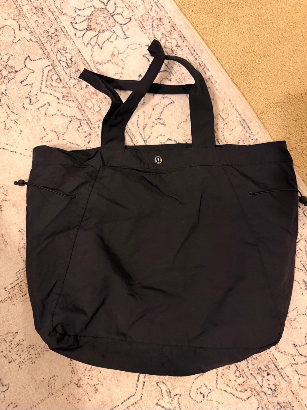 lululemon athletica Black Lightweight Everyday Tote
